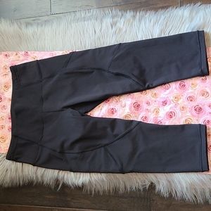Lululemon outrun 17" crop black